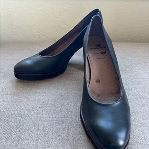 Wonders Sz 9.5 Black Leather Platform Lug Sole Heels Pumps Shoes Slip On Flex